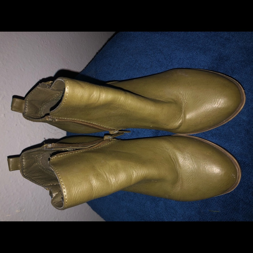 Ankle boots
